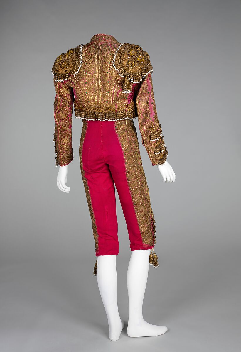 Toreador suit, J. Uriarte, silk, metal, metallic, glass, linen, Spanish