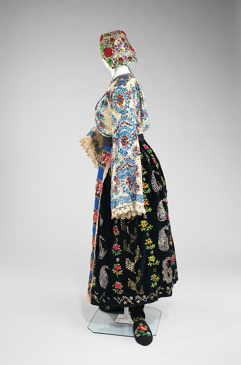 Ensemble, cotton, wool, linen, glass, metal, Russian