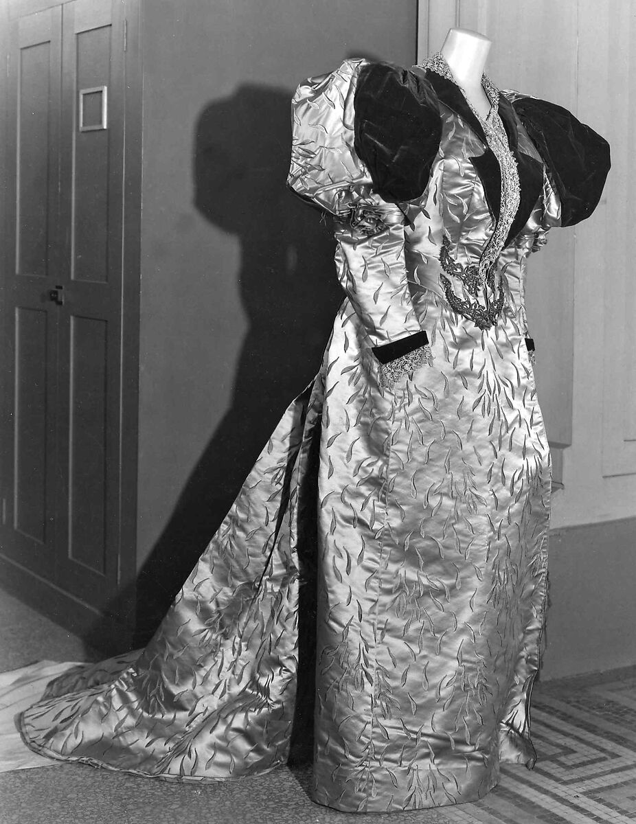 Evening ensemble, House of Worth (French, 1858–1956), silk, linen, metal, French