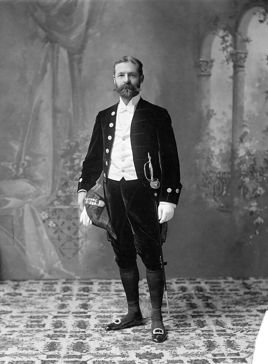 Court presentation ensemble, A. Dusautoy, wool, feathers, silk, cotton, leather, French