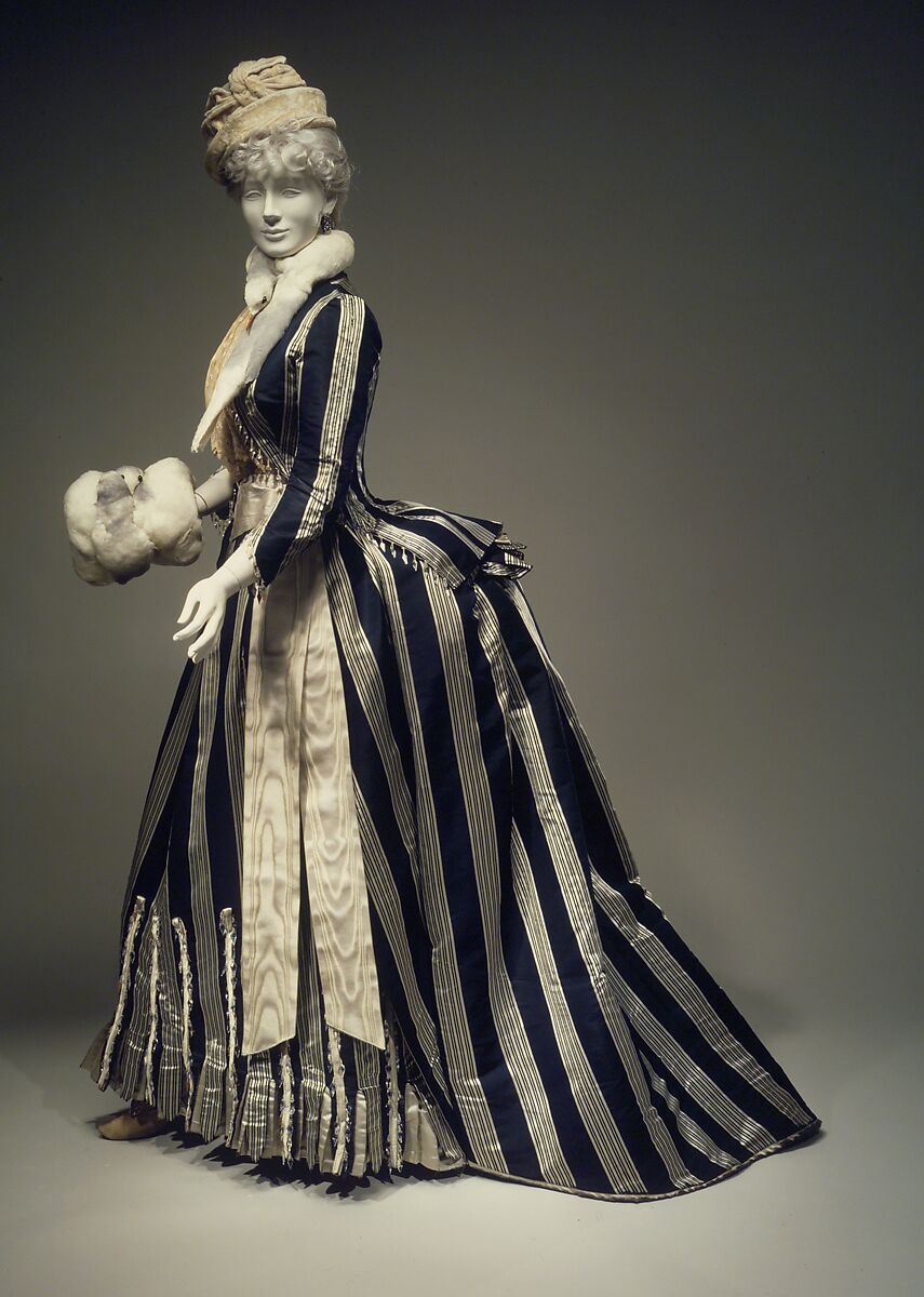 Walking dress, House of Worth (French, 1858–1956), silk, glass, French