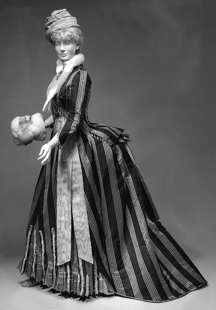 Walking dress, House of Worth (French, 1858–1956), silk, glass, French