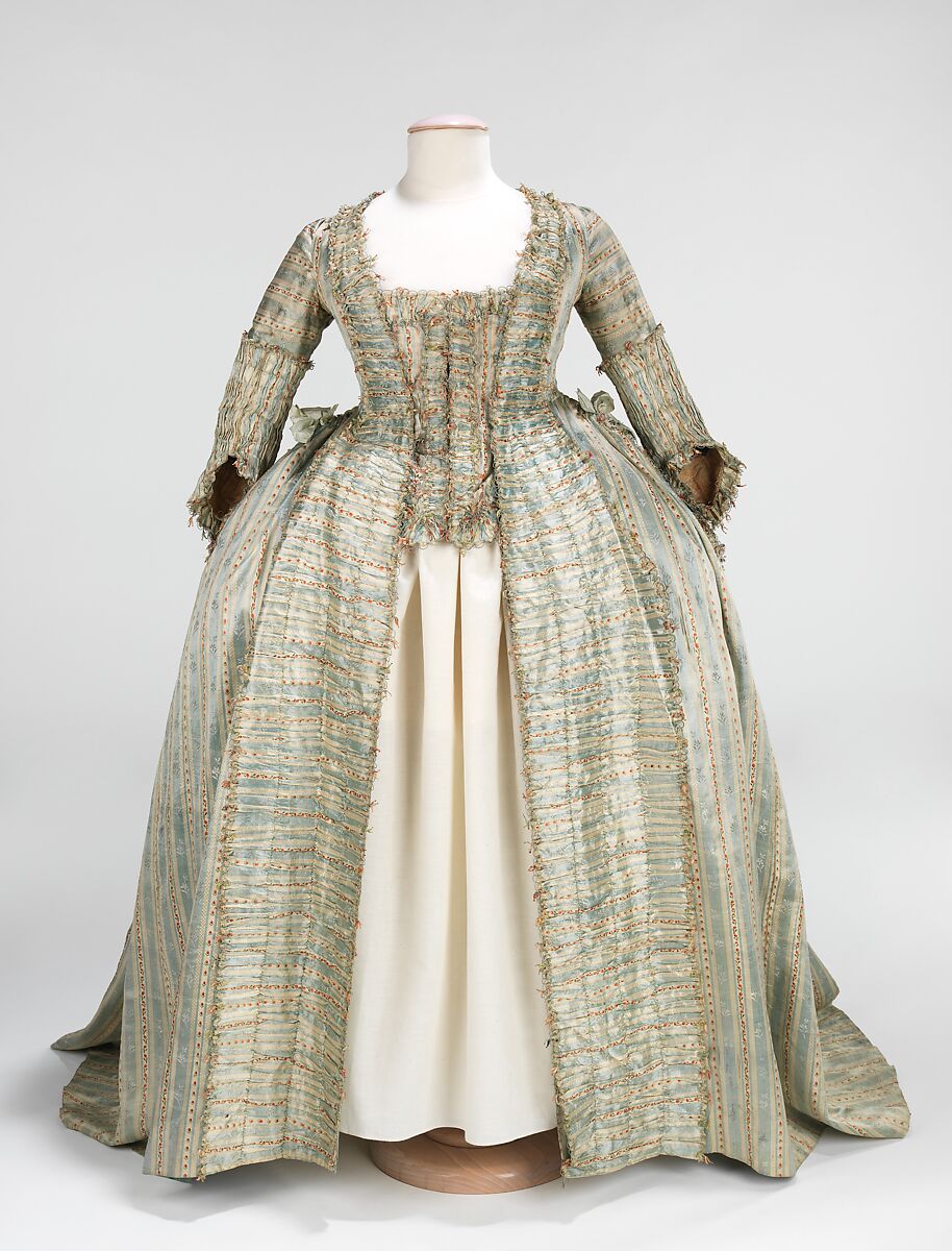 Robe à la française, French