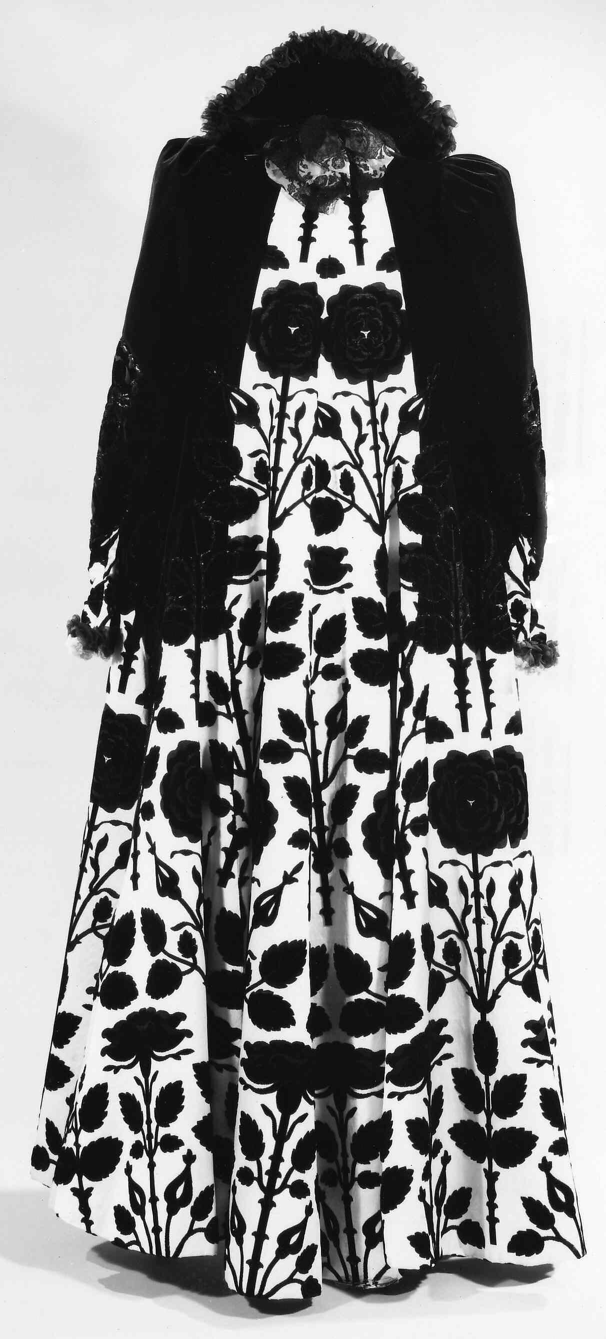 Evening coat, House of Worth (French, 1858–1956), silk, French