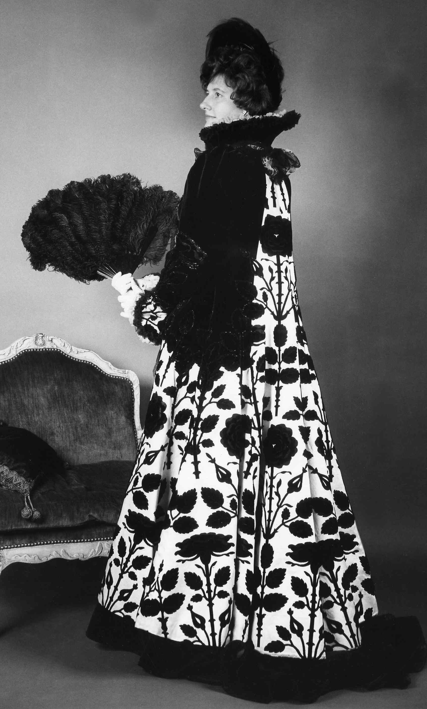 Evening coat, House of Worth (French, 1858–1956), silk, French