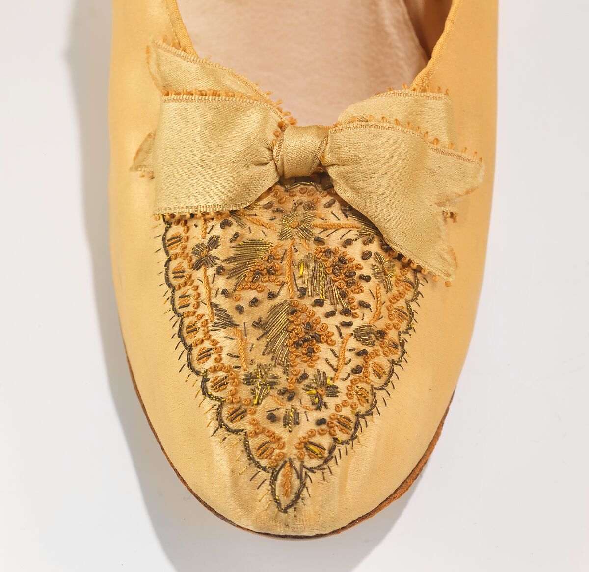 Court presentation ensemble, silk, metal, cotton, leather, probably American