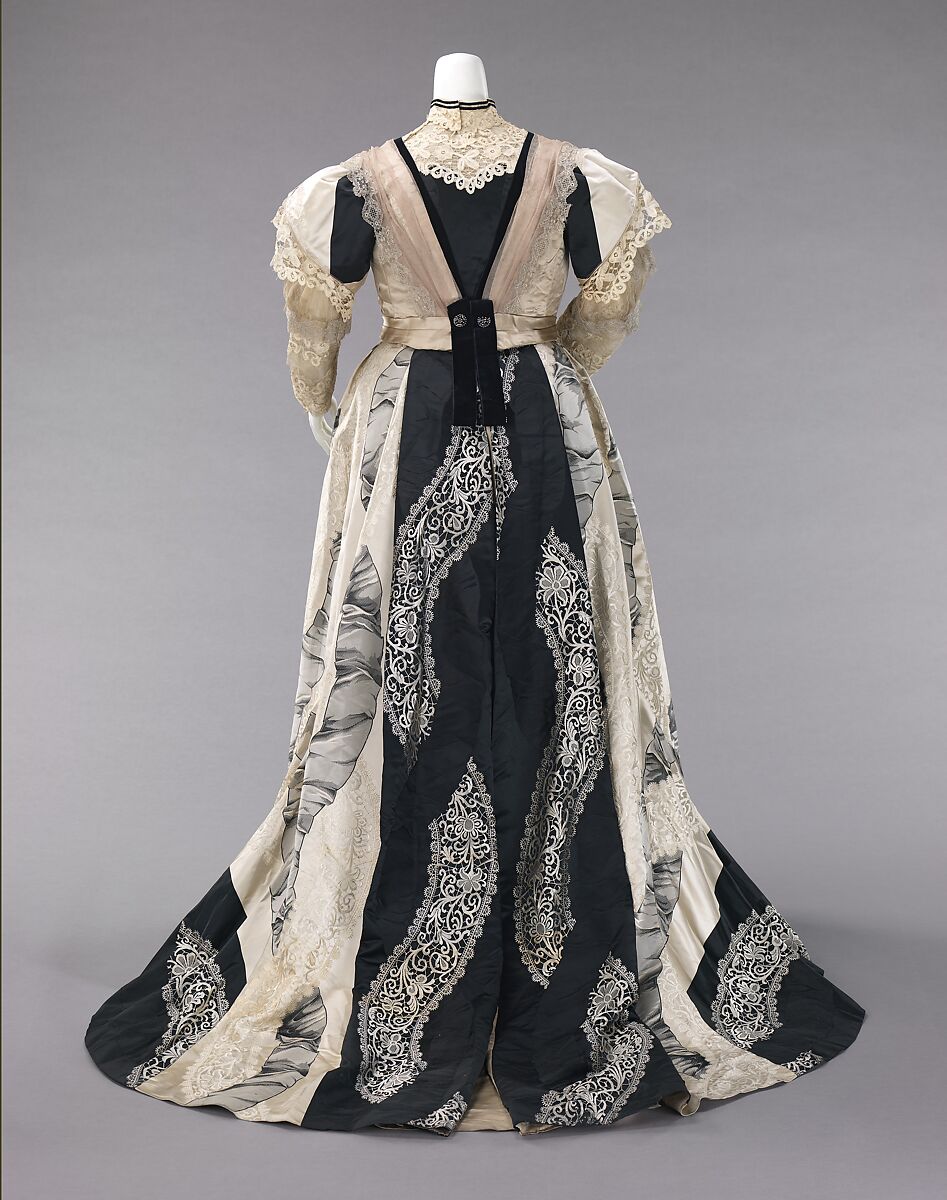 Evening dress, Catherine Donovan (American (born Ireland), 1826 (?)–1906), silk, linen, metal, American