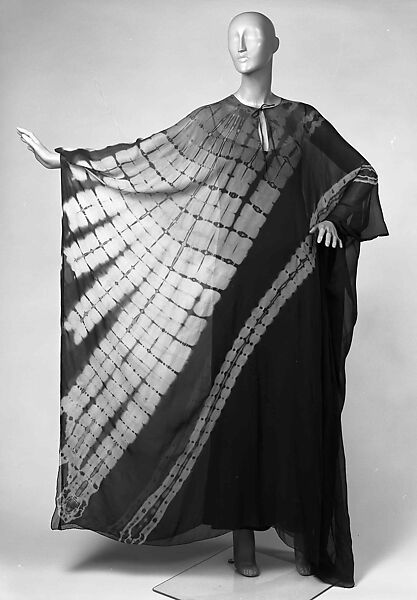 Evening dress, Halston (American, Des Moines, Iowa 1932–1990 San Francisco, California), silk, American