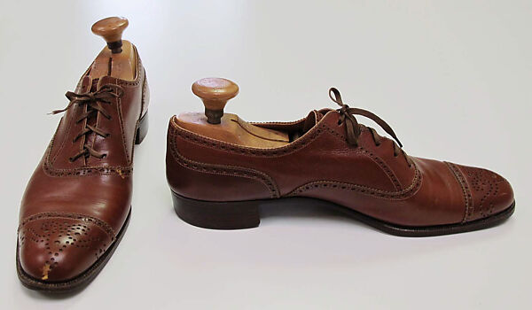 Oxfords, leather, American or European 