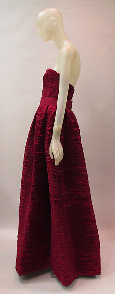 Ball gown, Sybil Connolly (Irish (born Wales), Swansea 1921–1998 Dublin), linen, silk, metal, Irish