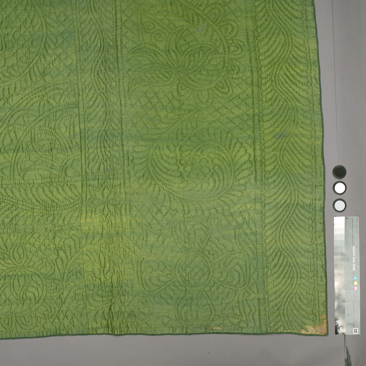 Wholecloth quilt, Silk and wool, British