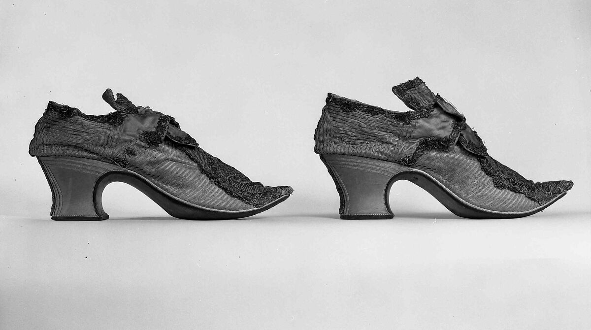 Shoes, Silk, metallic, probably British