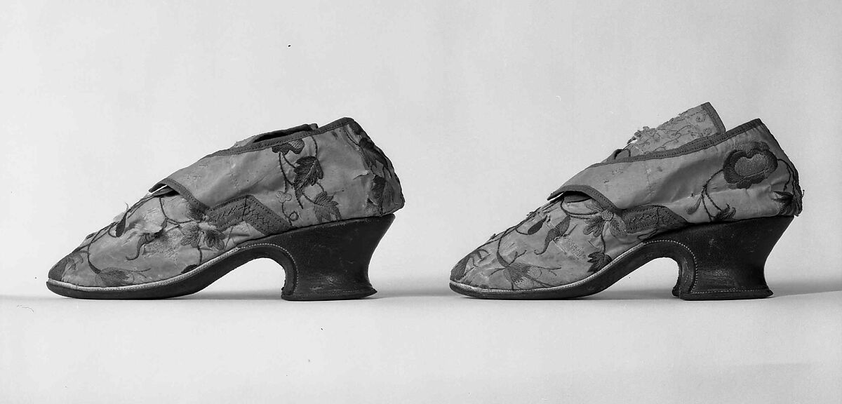 Shoes, Silk, leather, British