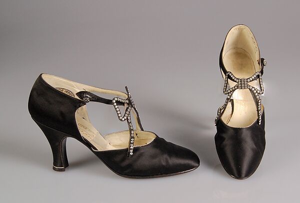 Evening shoes, André Perugia (French, 1893–1977), Silk, metal, rhinestones, French