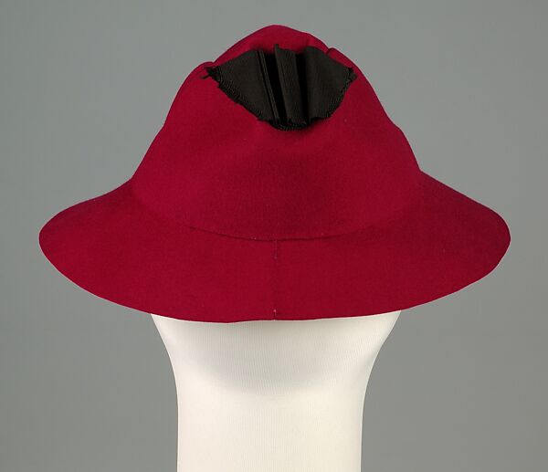Hat, Schiaparelli (French, founded 1927), Wool, silk, French