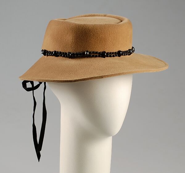 Hat, Bonwit Teller &amp; Co. (American, founded 1907), Wool, beads, silk, American 