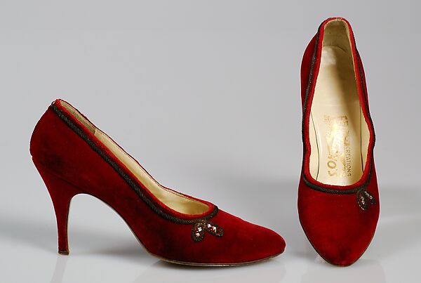 Evening pumps, Salvatore Ferragamo (Italian, 1898–1960), Silk, metal, rhinestones, Italian 