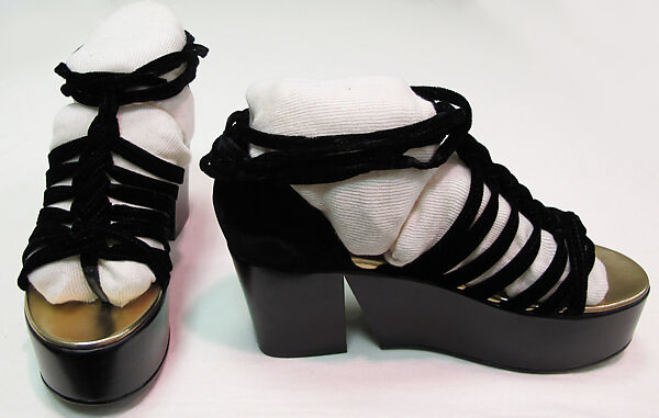 Ensemble, House of Chanel (French, founded 1910), cotton, acrylic, nylon, polyester, leather, metal, French