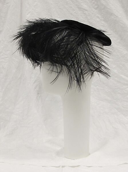 Hat, William J. (American, 1948–1962), feathers, silk, metallic thread, American