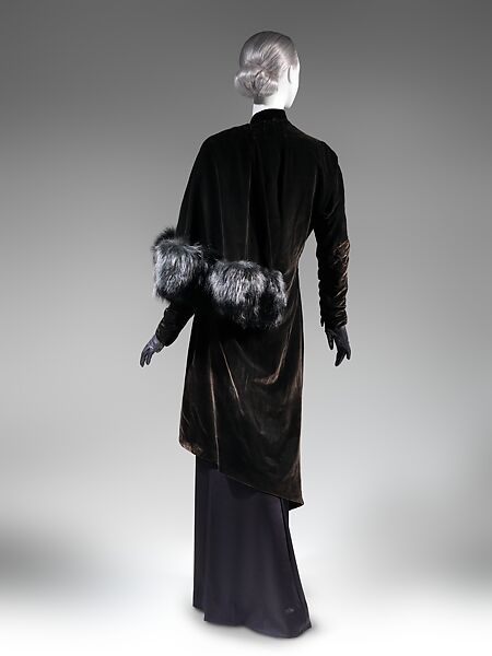 Evening coat, Charles James (American, born Great Britain, 1906–1978), silk, fur, American