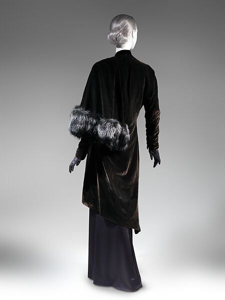 Evening coat, Charles James (American, born Great Britain, 1906–1978), silk, fur, American