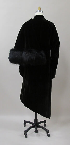 Evening coat, Charles James (American, born Great Britain, 1906–1978), silk, fur, American