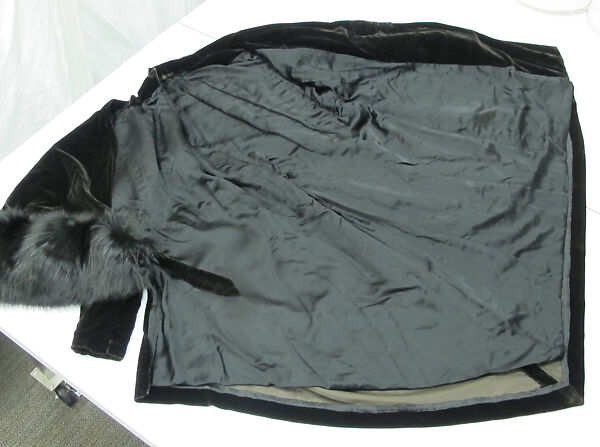 Evening coat, Charles James (American, born Great Britain, 1906–1978), silk, fur, American