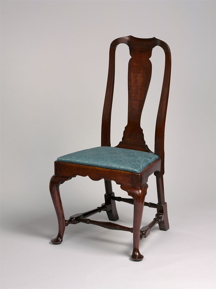 Walnut Colonial-style Straight Back Chair