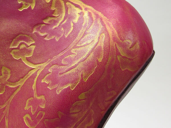 "Lady Bloom", Noritaka Tatehana (Japanese, born 1985), leather, metal, Japanese