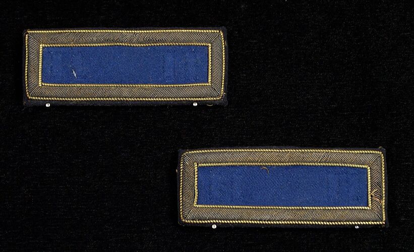 Military epaulets