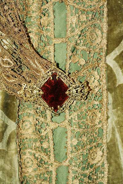 Evening dress, Silk, metallic, probably American