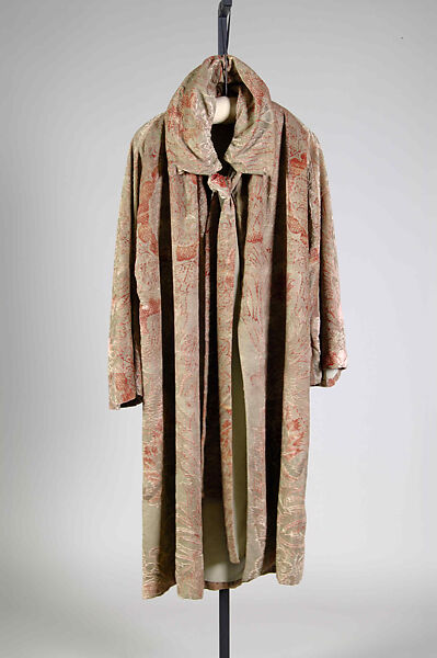 Evening coat, Textile by Mariano Fortuny (Spanish, Granada 1871–1949 Venice), Silk, metallic pigment, Italian 