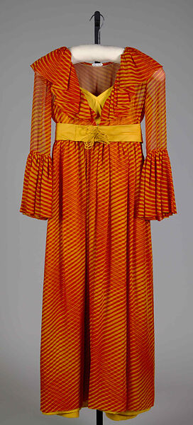 Evening dress, Attributed to Oscar de la Renta (American (born Dominican Republic), Santo Domingo 1932–2014 Kent, Connecticut), Silk, American 