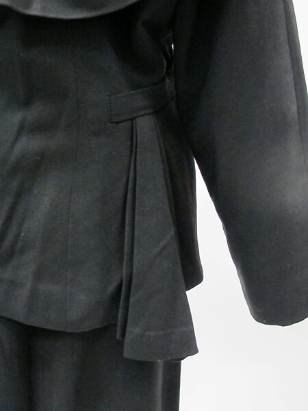 Ensemble, Gilbert Adrian (American, Naugatuck, Connecticut 1903–1959 Hollywood, California), wool, silk, metal, synthetic, American