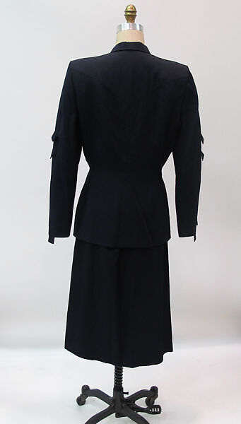 Ensemble, Gilbert Adrian (American, Naugatuck, Connecticut 1903–1959 Hollywood, California), silk, metal, American