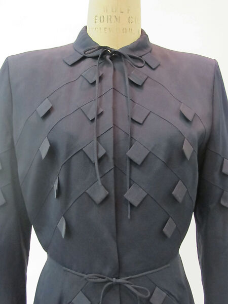 Ensemble, Gilbert Adrian (American, Naugatuck, Connecticut 1903–1959 Hollywood, California), silk, metal, American