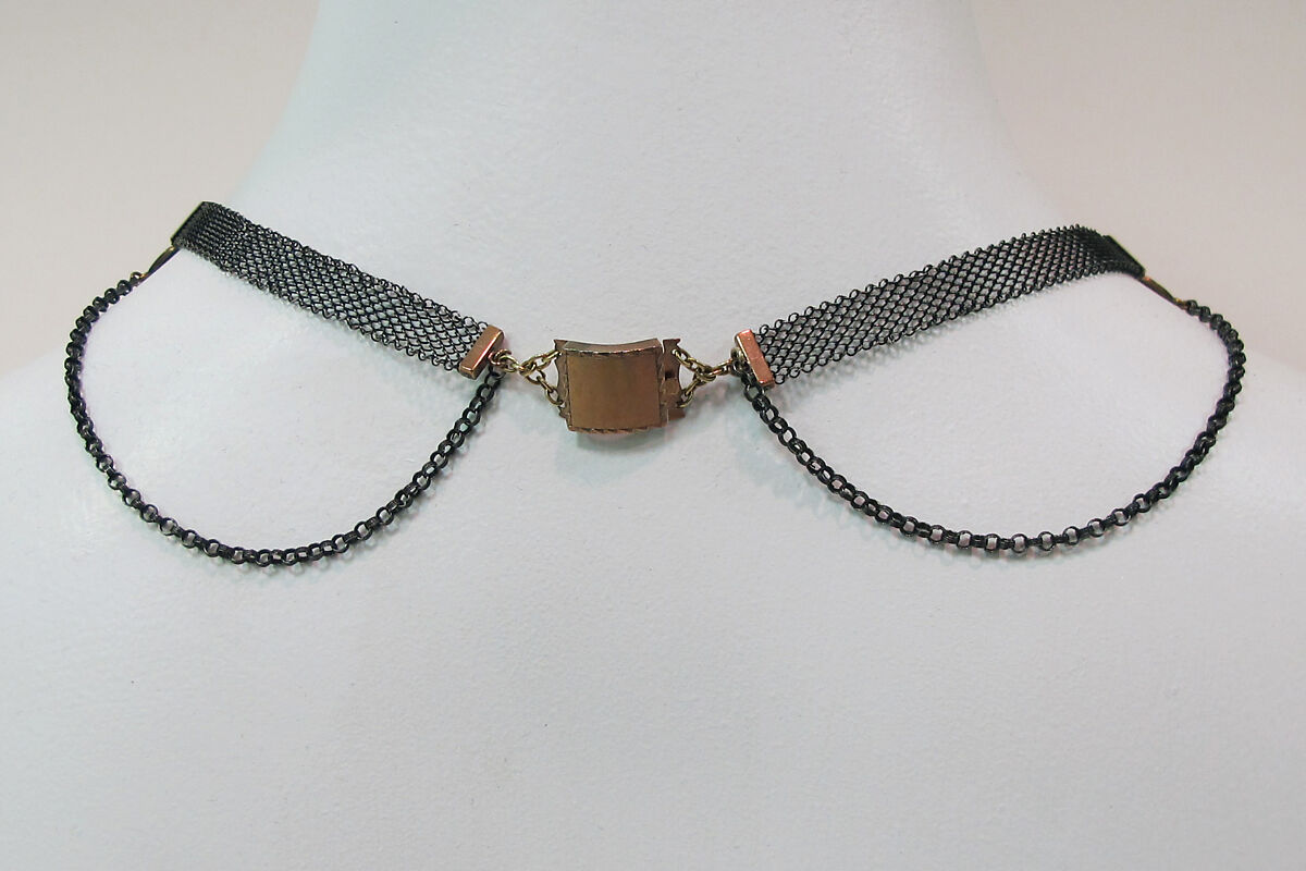 Necklace, iron, gold, German