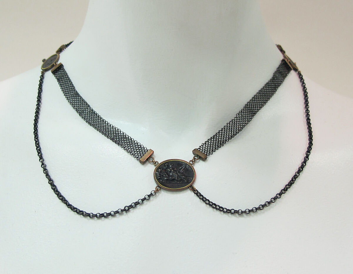 Necklace, iron, gold, German 