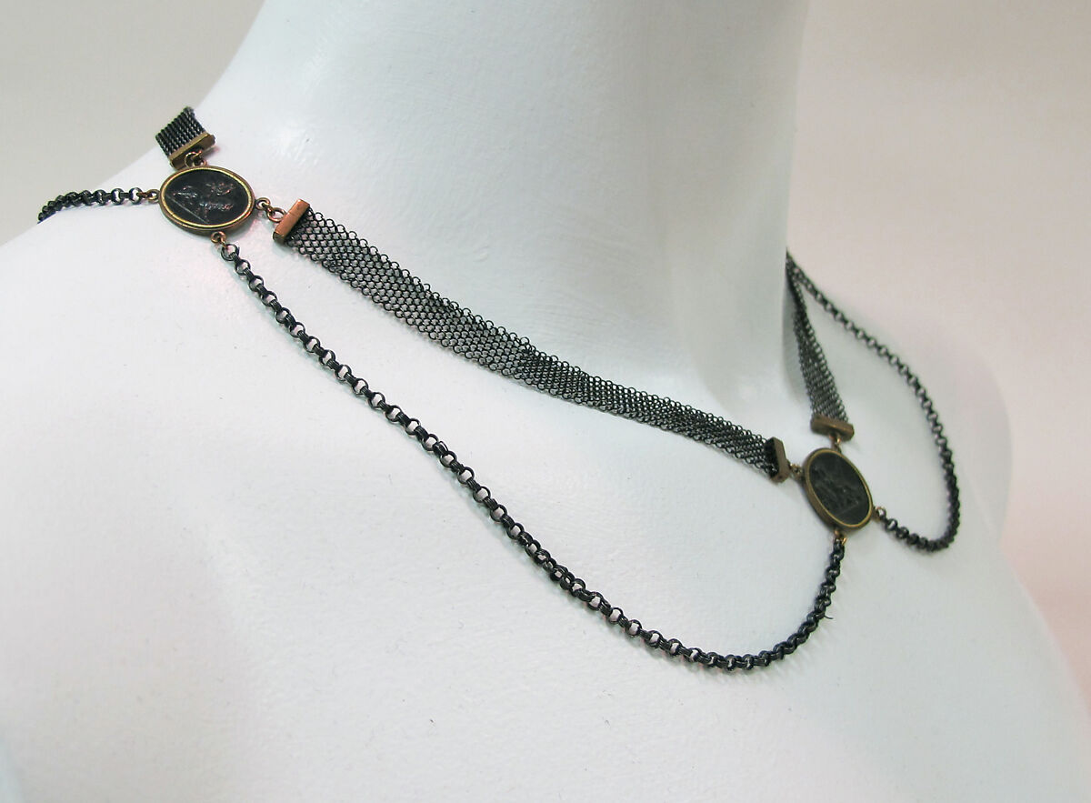 Necklace, iron, gold, German