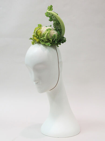 "Cauliflower Headpiece", Deirdre Hawken (British, born Reading, 1945), silk, cotton, synthetic, metal, British 
