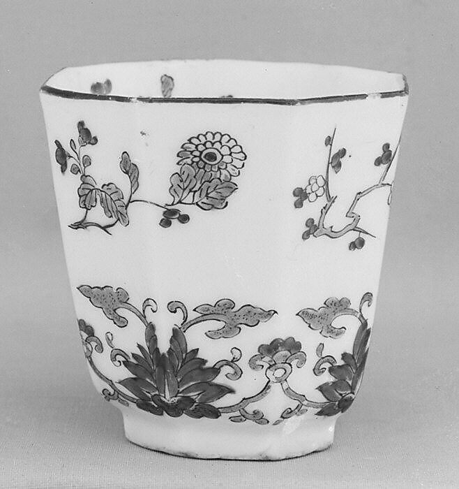 Beaker, Probably by Edmé Samson (French, 1810–1891), Hard-paste porcelain, probably French, Paris 
