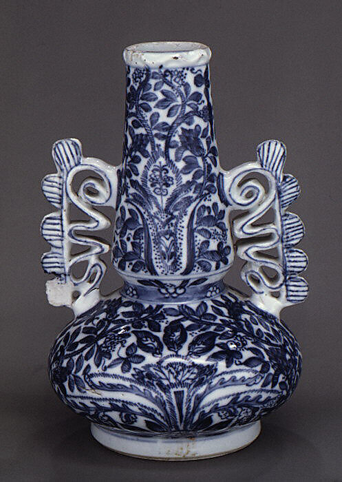 Vase, Hard-paste porcelain, Chinese, for Dutch market 