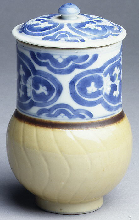 Jug with cover, Hard-paste porcelain, Chinese, probably for Dutch market