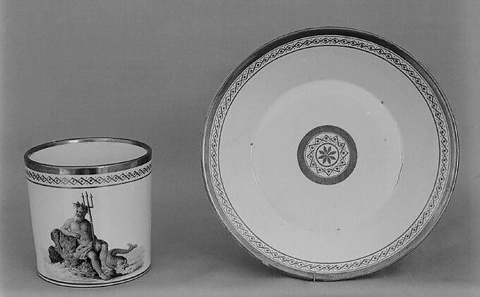 Saucer (part of a coffee service), Nymphenburg Porcelain Manufactory (German, 1747–present), Hard-paste porcelain, German, Nymphenburg 