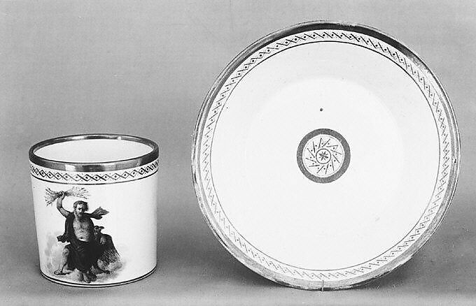 Saucer (part of a coffee service), Nymphenburg Porcelain Manufactory (German, 1747–present), Hard-paste porcelain, German, Nymphenburg 