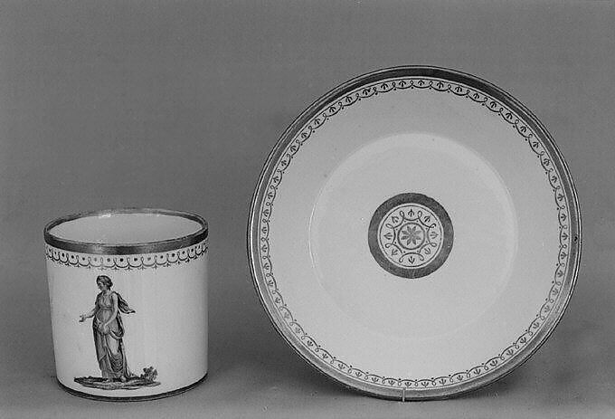 Saucer (part of a coffee service), Nymphenburg Porcelain Manufactory (German, 1747–present), Hard-paste porcelain, German, Nymphenburg 