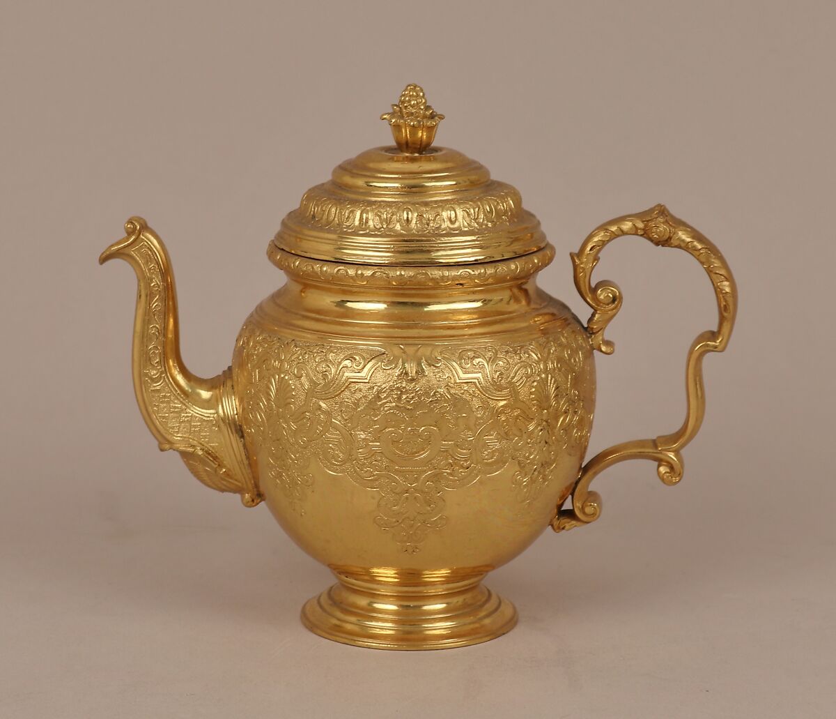 Teapot, After an original by Johann Ludwig Biller (1692–1746), Gold on base metal, British, Birmingham, after German, Augsburg original 
