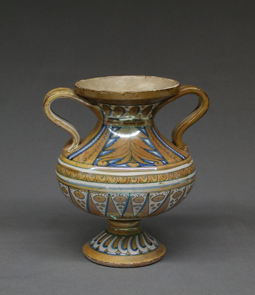 Vase, Maiolica (tin-glazed earthenware), lustered, Italian, Deruta 