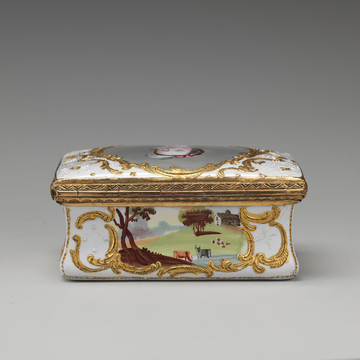 Snuffbox with portrait of an unidentified woman, Copper, enamel, British, South Staffordshire