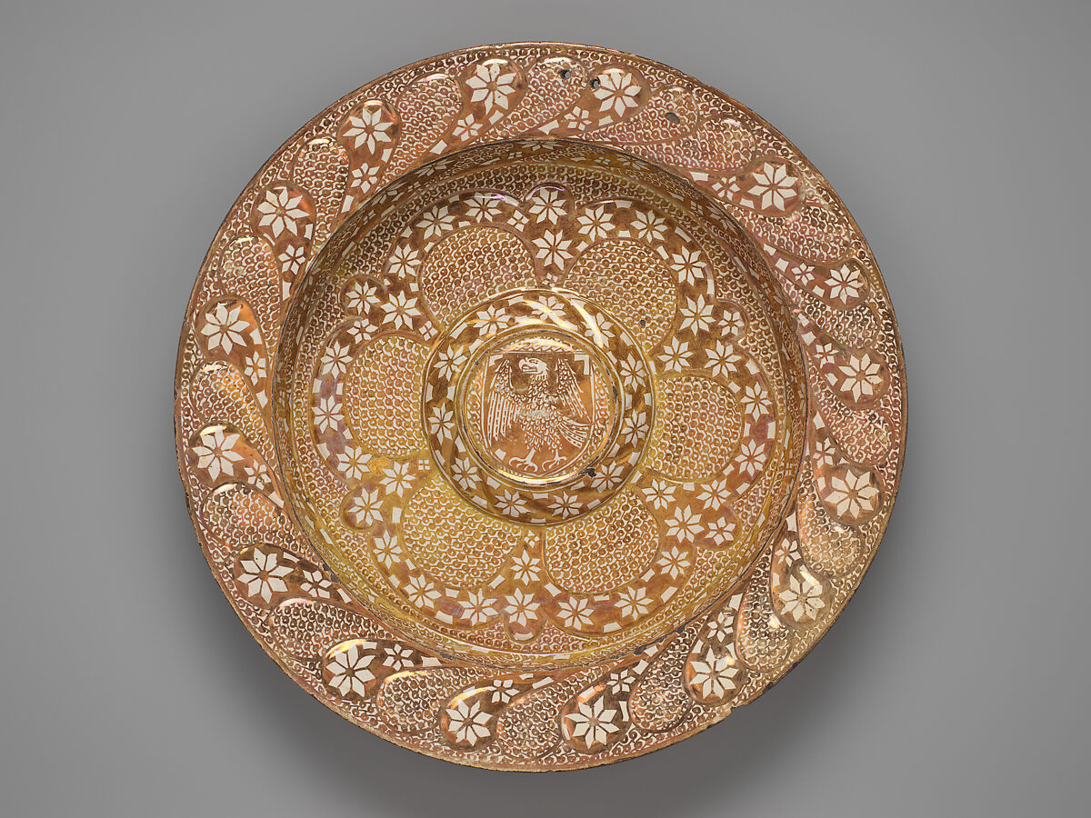 Dish, Tin-glazed and luster-painted earthenware, Spanish, Valencia 